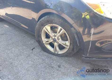 2014 Ford Focus Se z USA, uszkodzony, nr VIN 1FADP3F27EL344010